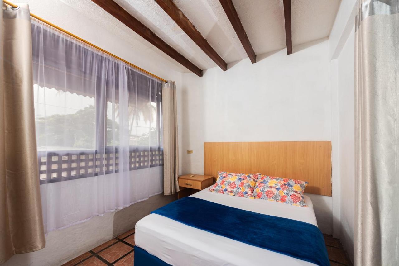Hostal North Seymour Пуэрто-Айора Экстерьер фото